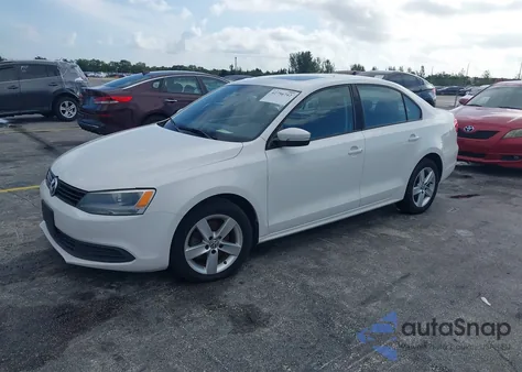 2011 Volkswagen Jetta 2.0L Tdi из США, поврежденный, VIN 3VWLL7AJ7BM062447